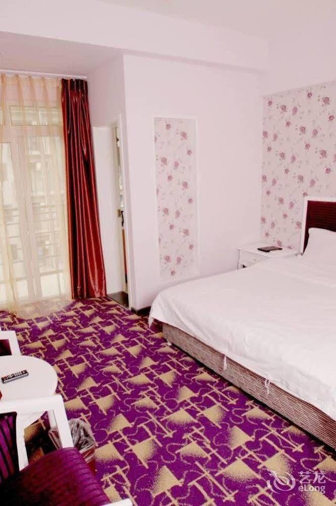 Chengdu Lilac Hotel Fei Cheng Branch المظهر الخارجي الصورة